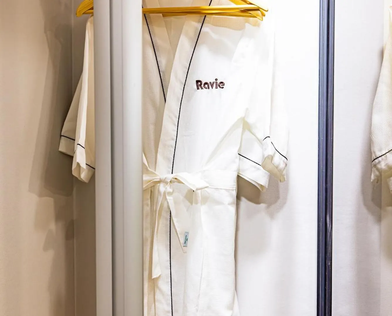 Raviens Haeundae Avenue Aparthotel Busan