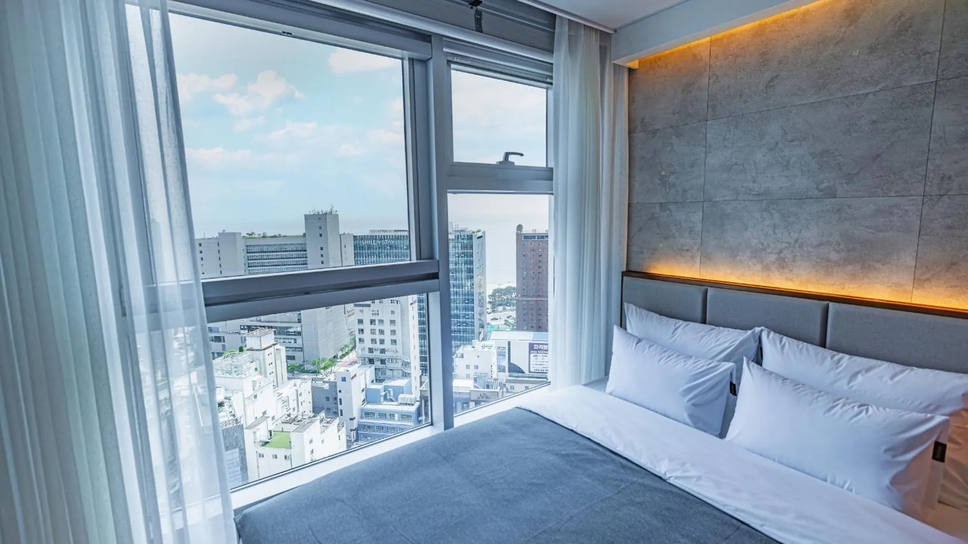 Raviens Haeundae Avenue Aparthotel Busan South Korea
