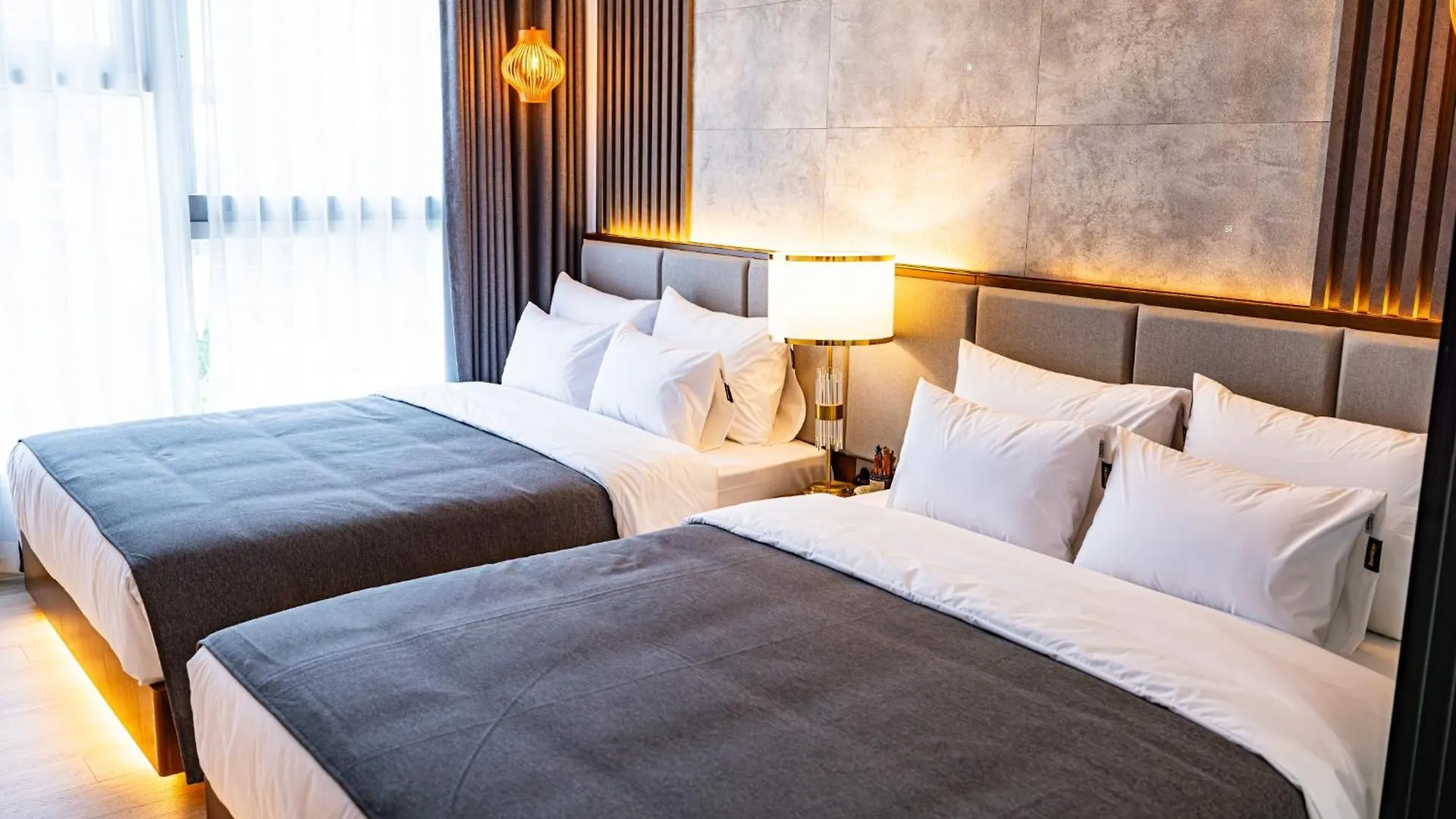 Raviens Haeundae Avenue Aparthotel Busan South Korea