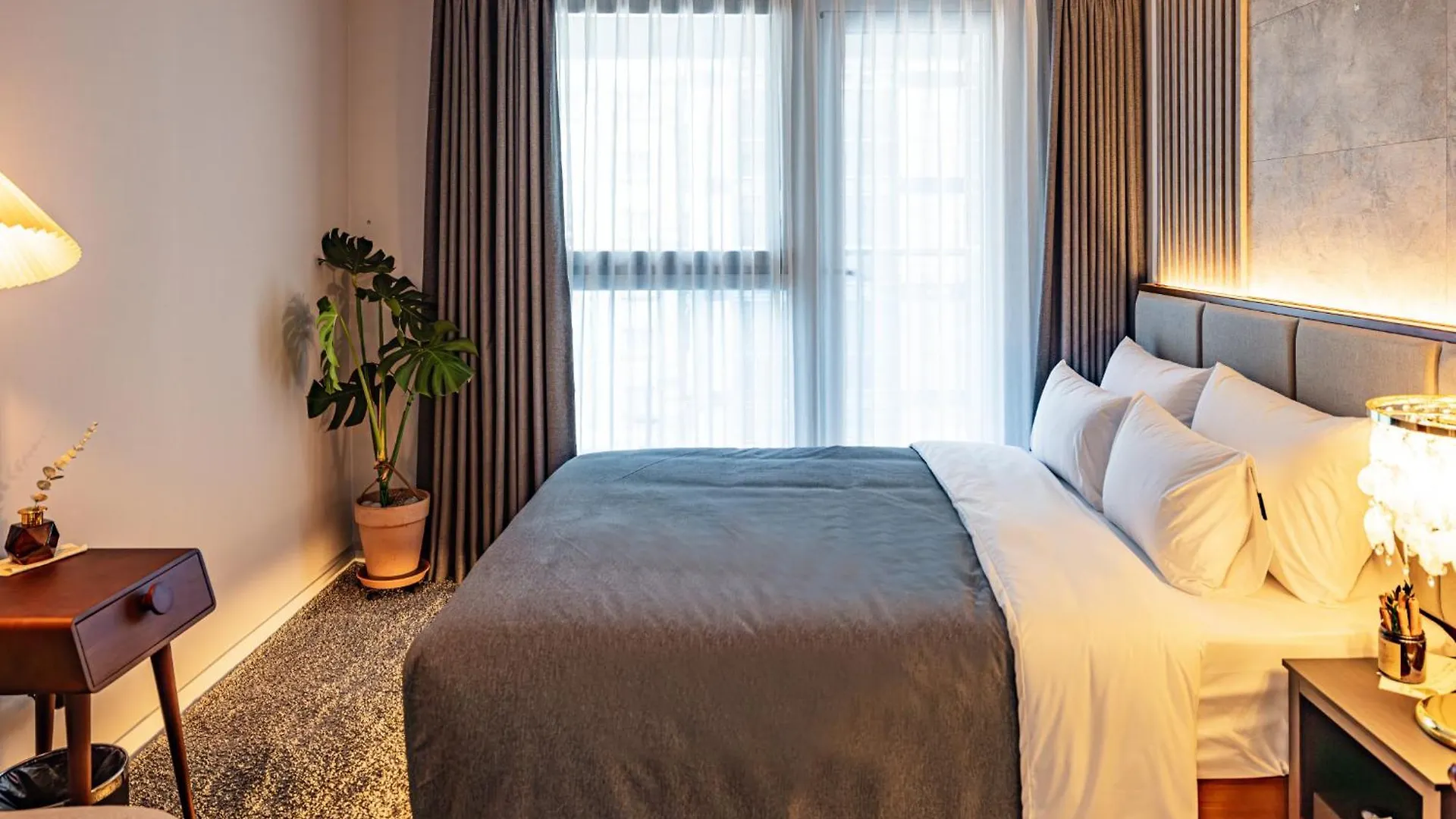Raviens Haeundae Avenue Aparthotel Busan South Korea