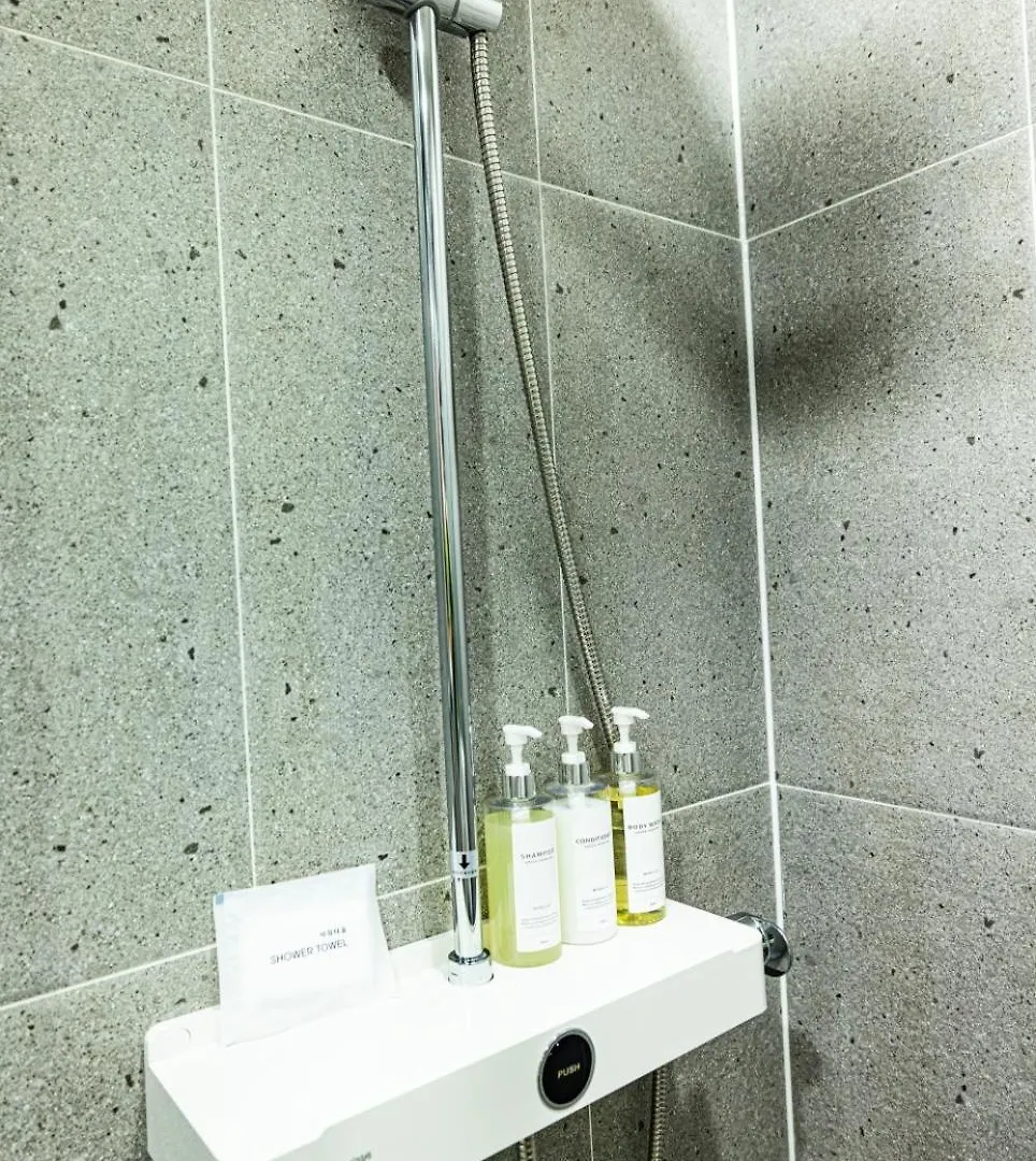 Raviens Haeundae Avenue Aparthotel Busan