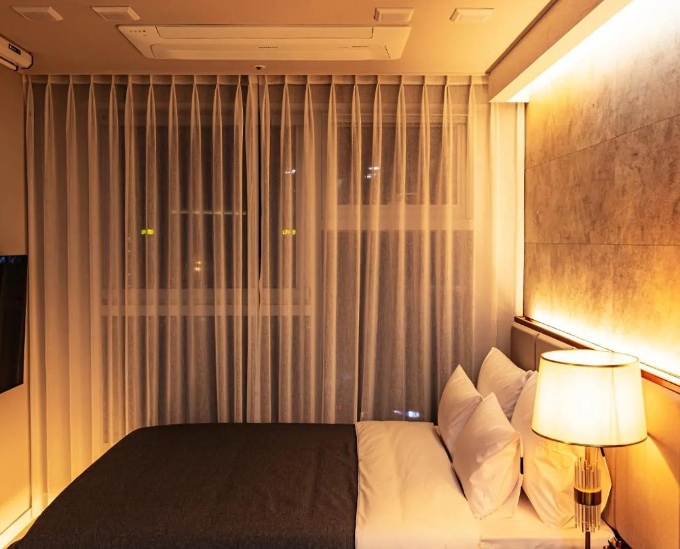 Raviens Haeundae Avenue Aparthotel Busan