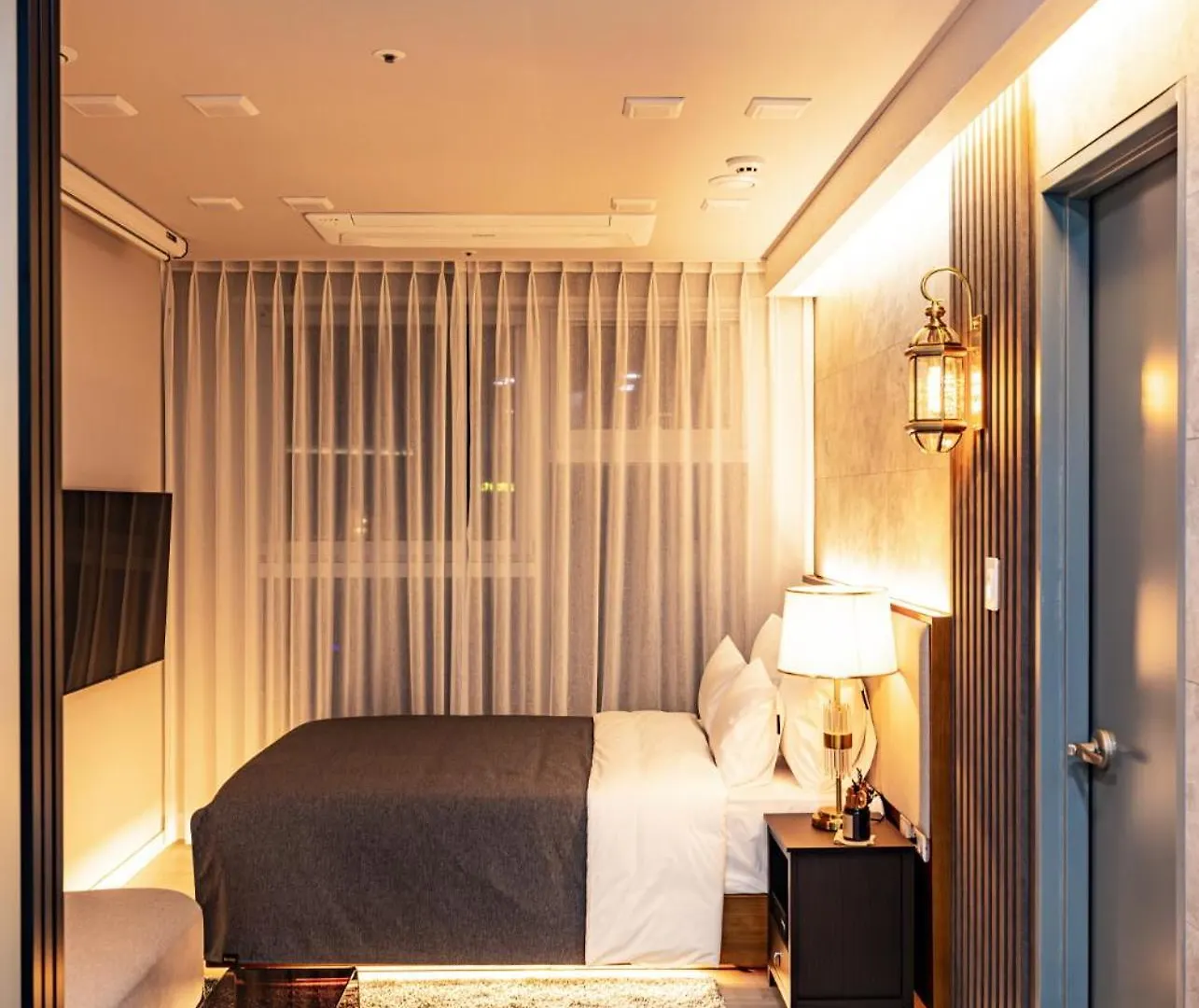 Raviens Haeundae Avenue Aparthotel Busan