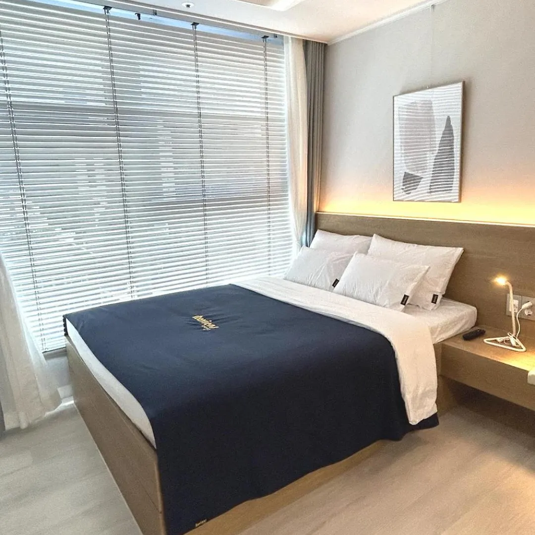 Raviens Haeundae Avenue Aparthotel Busan 0*,  South Korea