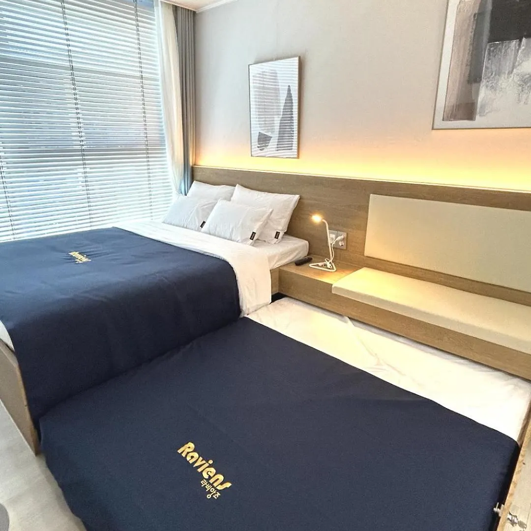 Raviens Haeundae Avenue Aparthotel Busan
