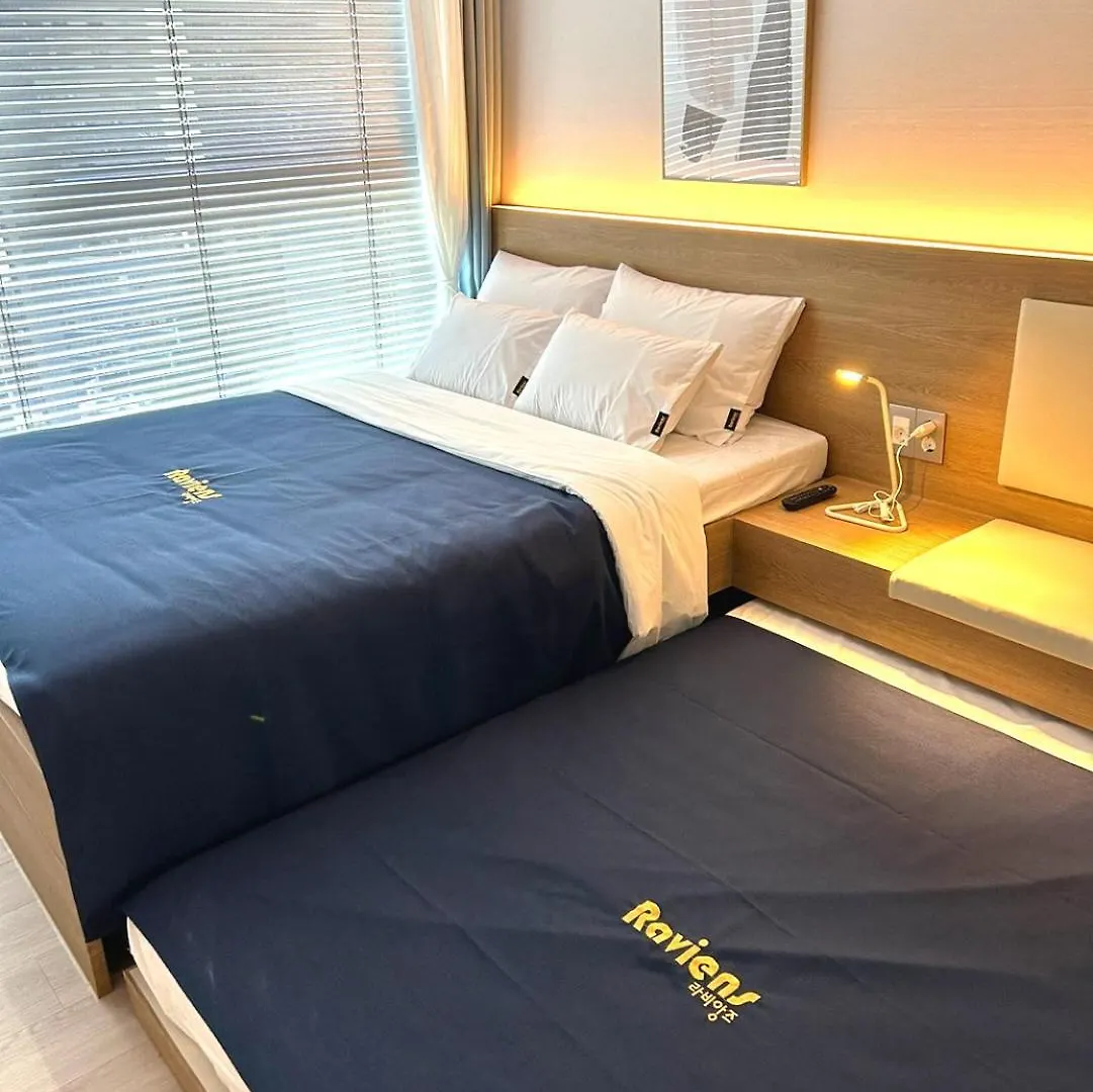 Raviens Haeundae Avenue Aparthotel Busan